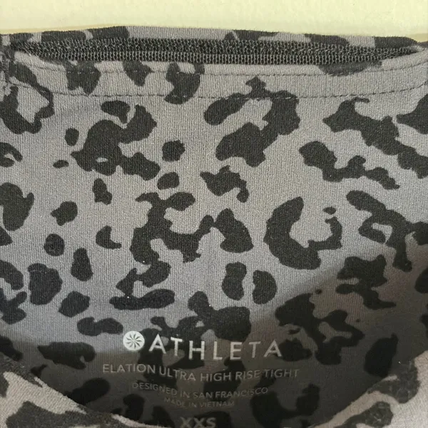 Athleta Elation Ultra High Rise XXS Grey Black Leopard Animal Print Legging - Image 9