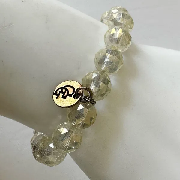 Clear beaded stretchy bracelet - Image 4