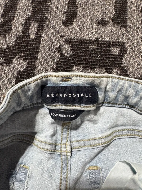 Aeropostale Jeans - Size 0 Short - Image 7