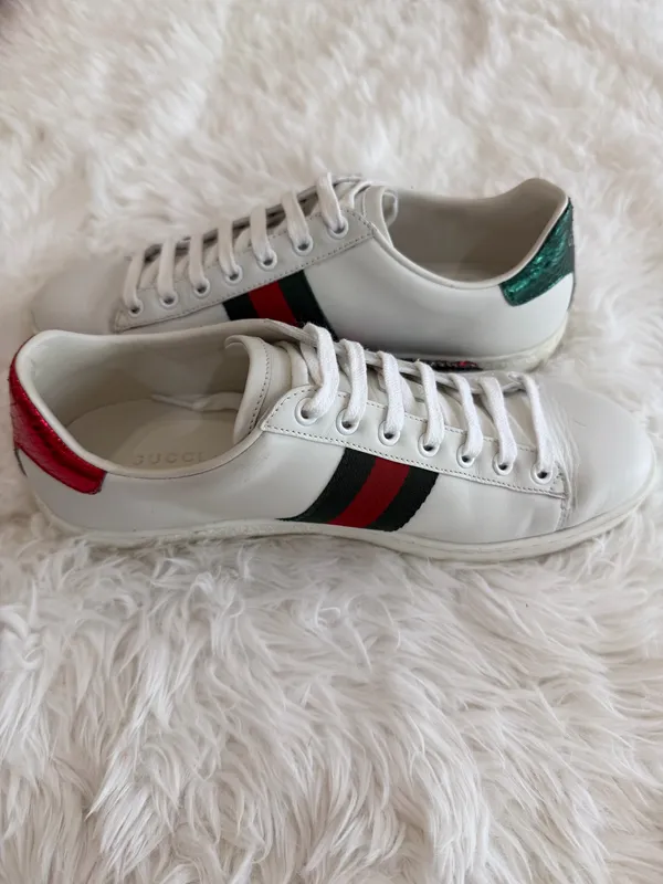 Gucci Ace Embroidered Arrow Sneakers - Image 4