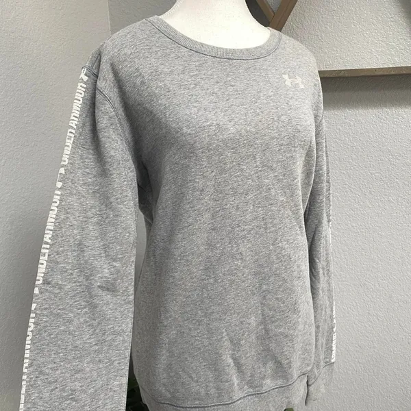 UNDER ARMOUR GREY PULLOVER SWEATSHIRT SPELL OUT GYM ACTIVEWEAR WORKOUT GORPCORE - Image 2