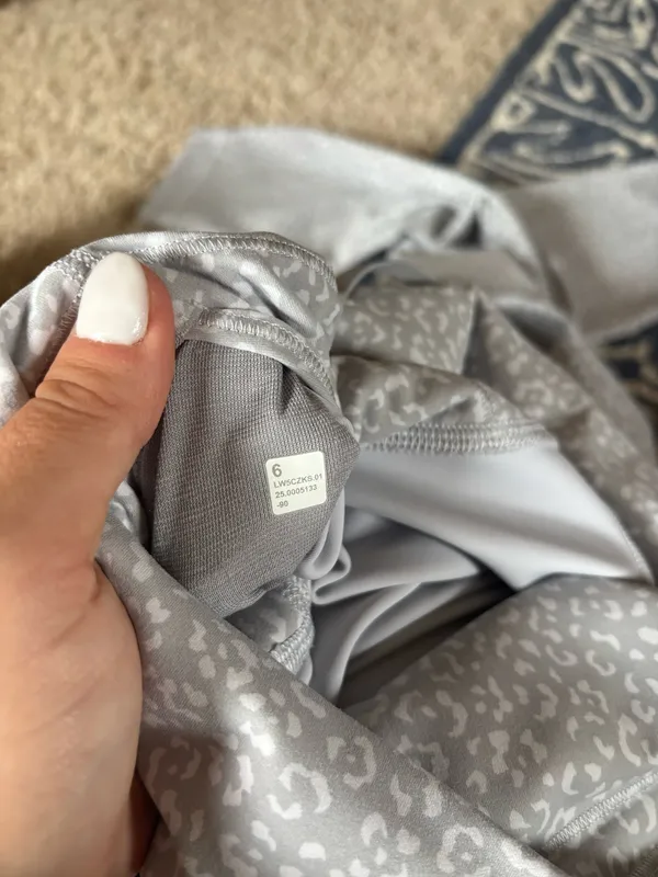 Lululemon Leggings - Image 4