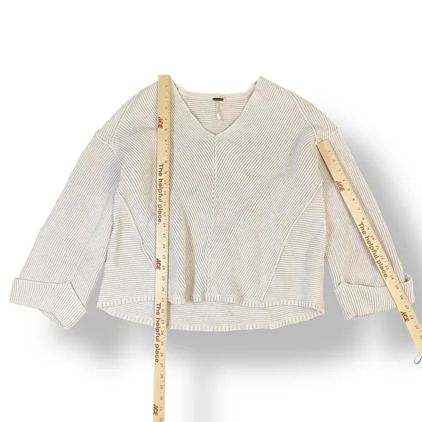Free People White La Brea V-Neck Sweater Size Medium Boho, Neutral, Lagenlook‎ - Image 5