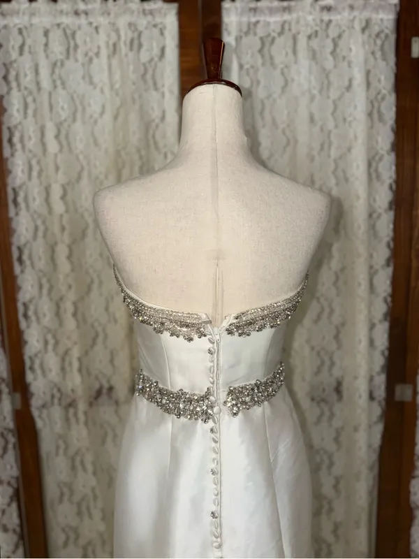 Stunning Private Collection Satin Twill Wedding Gown - Image 6