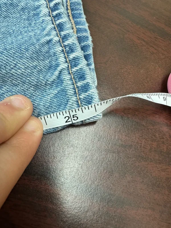 American Eagle Strigid Distressed Mom Jeans Size 10 Short - Image 9