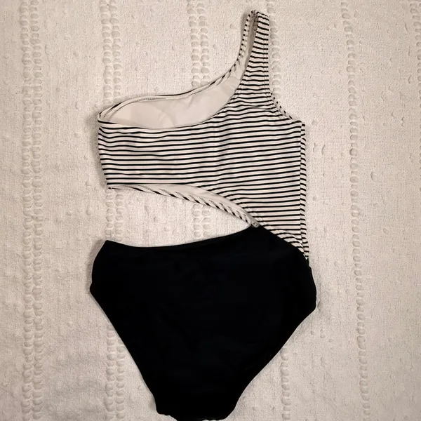 Abercrombie & Fitch Womens One Shoulder Striped Cutout One Piece Swimsuit Small - Image 2
