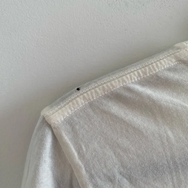 MadeULook Cream Angel Wing Rainbow Sunrise Graphic Tee Size L (FLAW) - Image 7