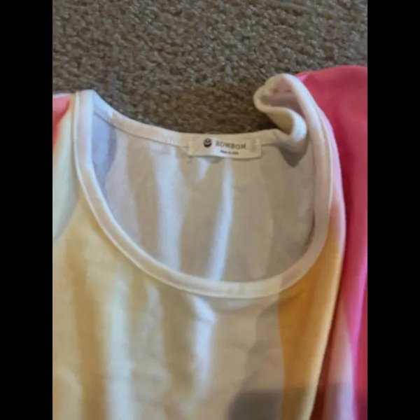 Woman colorful top Shirt Size Large. - Image 3