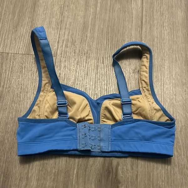 Lululemon Ta Ta Tamer Sports Bra Porcelain Blue - Image 2
