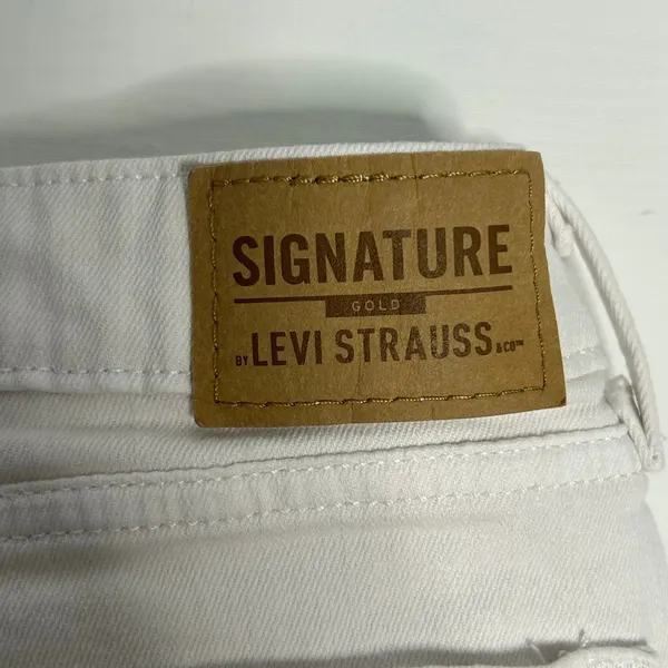 Levi Strauss Signature Gold White Bermuda Shorts Size 14 Stretch - Image 4