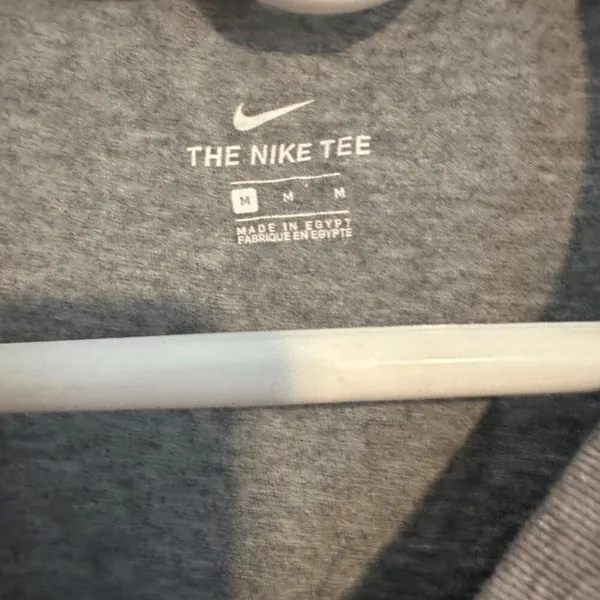 Nike States crop top t-shirt sz M - Image 2