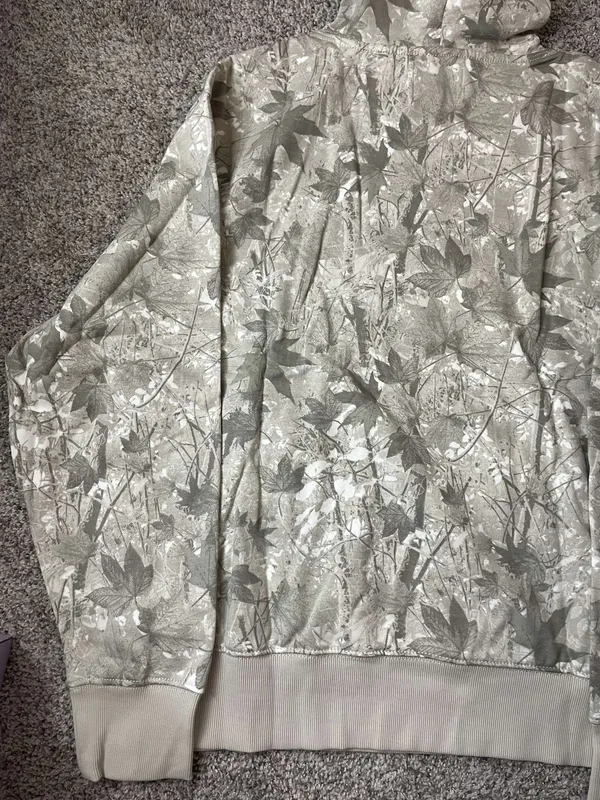 Camo Sweatshirt - Image 5