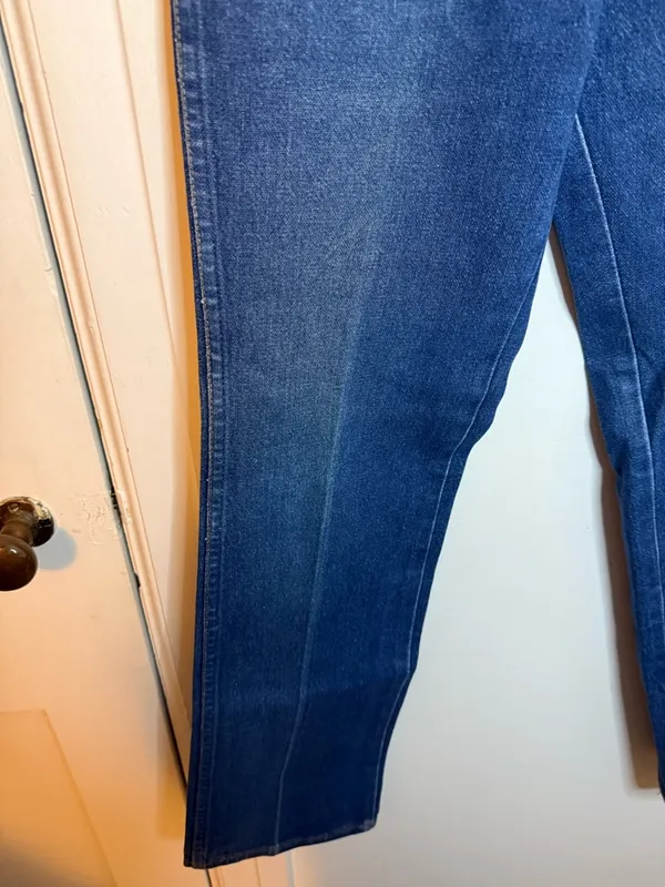 Wrangler Vintage Mid Rise Straight Leg Pleated Jeans - Image 5
