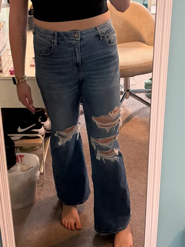 American Eagle Curvy Super High-Rise Flare Jeans - Image 2