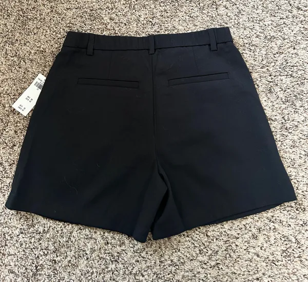 Abercrombie Sloane Low Rise Tailored Short - Image 2
