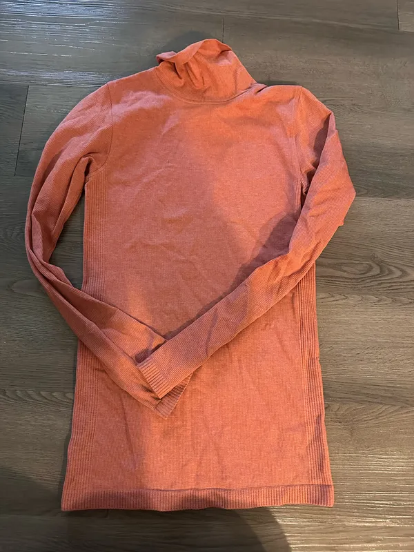 Lululemon pink turtleneck top  - Image 3