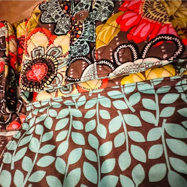 Vera Bradley Tote Multiple Pockets Pristine Condition - Image 6