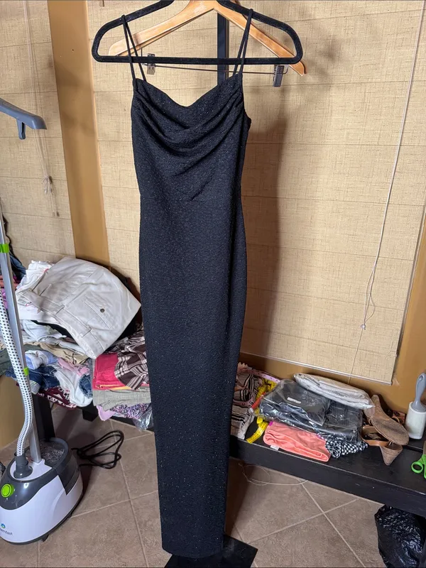 Windsor Lola Formal High Slit Glitzy Glitter Dress Black Size Medium - Image 4