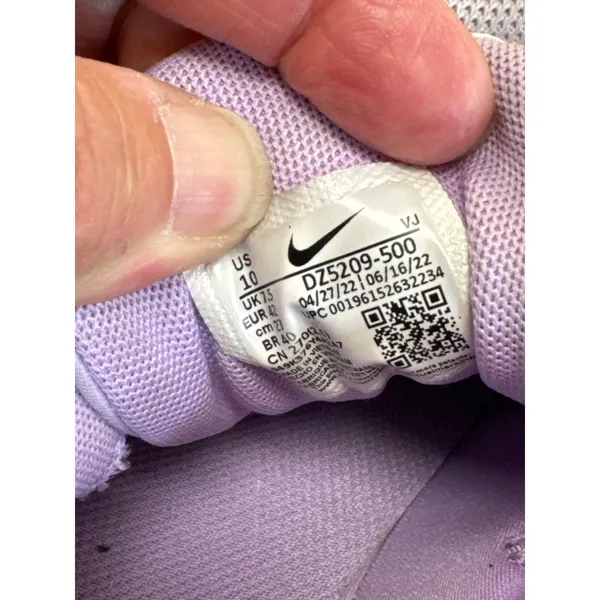 Nike Air Max Womens Sneakers Pink/White Low Top Size 10 SKU 7801 - Image 9