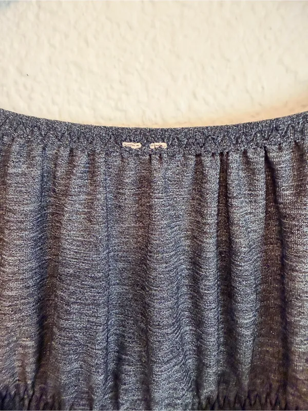 Lululemon short sleeve Top, grey size 12 - Image 8