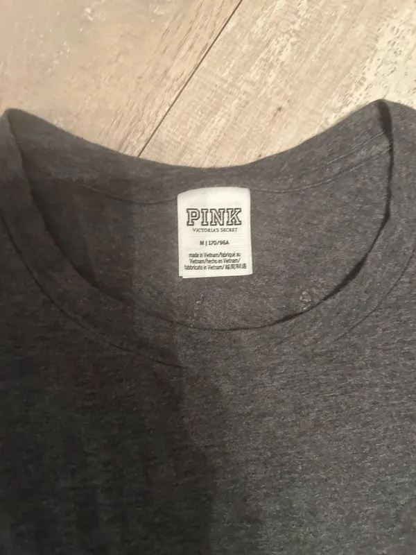 Vs pink rare rainbow 🌈 sequins tee - Image 3