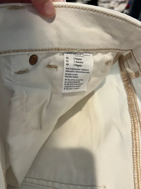 American Eagle Outfitters White Jeans - Image 5