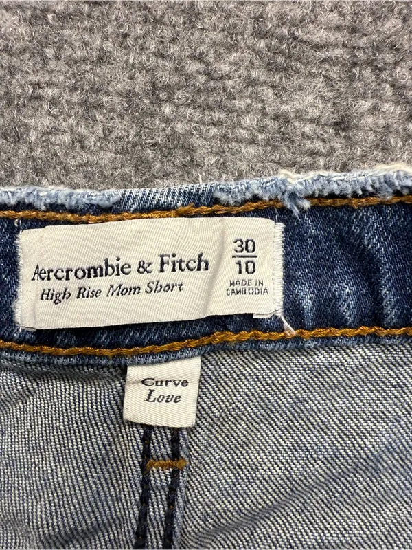 Abercrombie & Fitch Woman’s 10 High-Rise Distressed Denim Mom Shorts Blue - Image 4