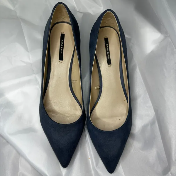 Zara Basic Gorgeous Blue Grey Suede Look Pumps with Silver-Tone Detail - Image 6