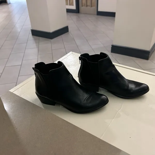 Esprit Booties Elegant Black Leather Ankle Booties 7 M - Image 7
