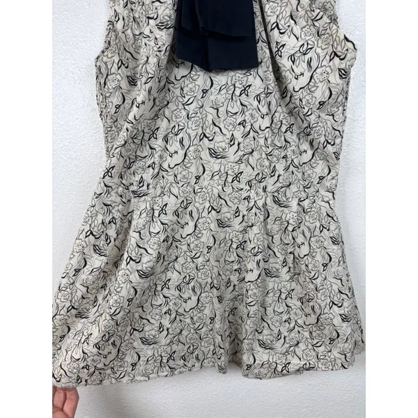 Girls from Savoy‎ Peplum Top Women Size 0 Cream Black Floral Halter Tie Back - Image 4