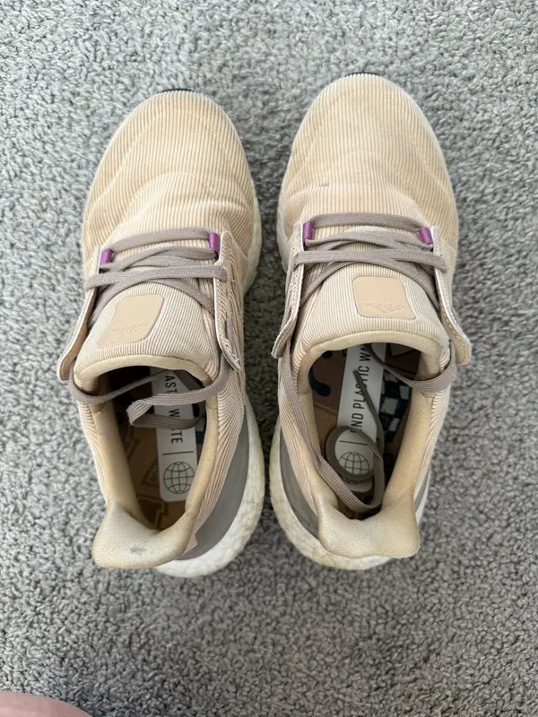 Adidas Ultraboost Shoes - Image 4