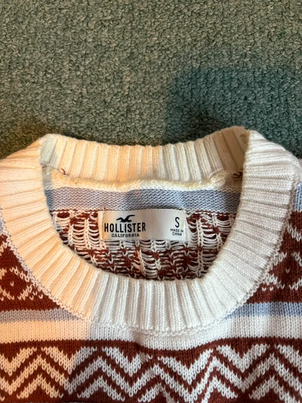 Sweater - Image 2