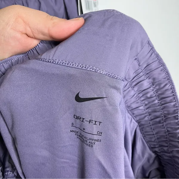 Nike Dri fit one high rise purple shorts‎ women’s size large small athletic - Image 9