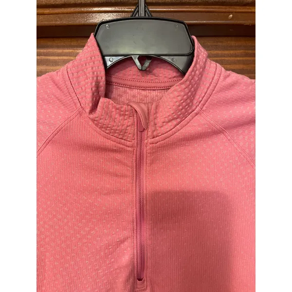 Lululemon Rest Less Cropped Half-Zip in the color Grid Warp Pink Blossom size 8 - Image 3