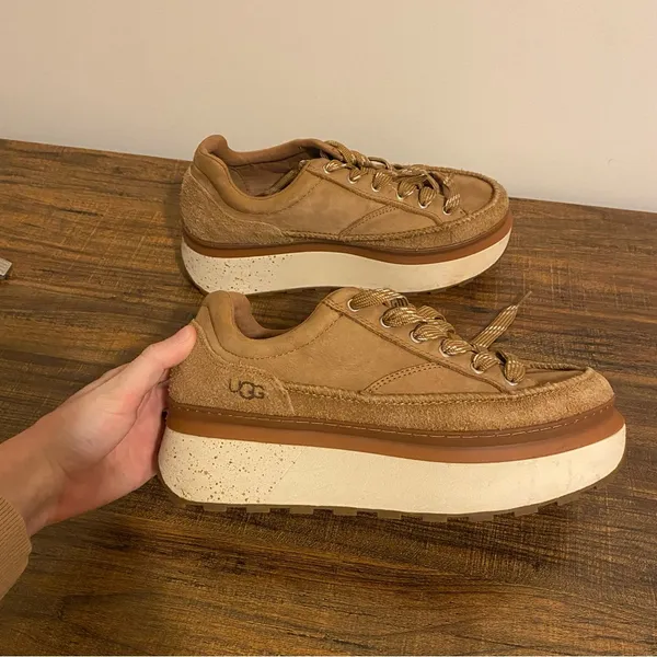 Ugg Marin Platform Nubuck Leather Sneakers size 10 - Image 3