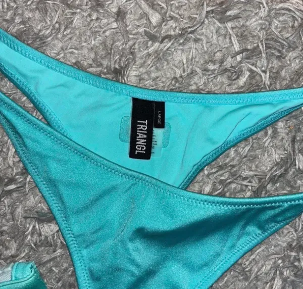 Triangl Bikini Set - Image 4