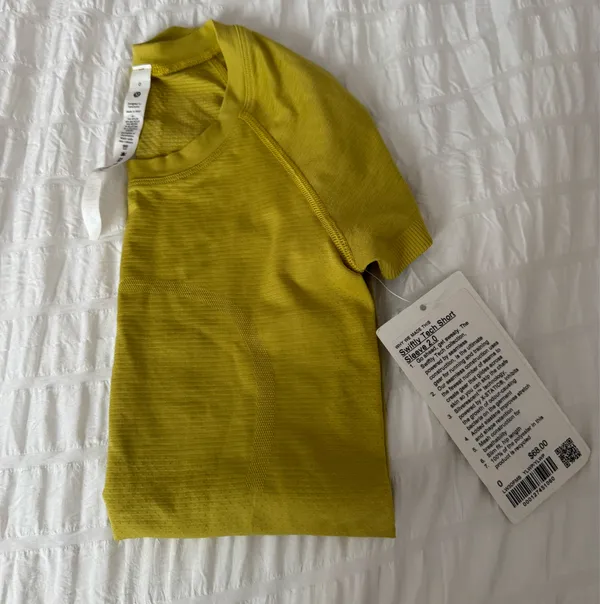 Lululemon Swiftly Tech Short Sleeve 2.0 - Image 2