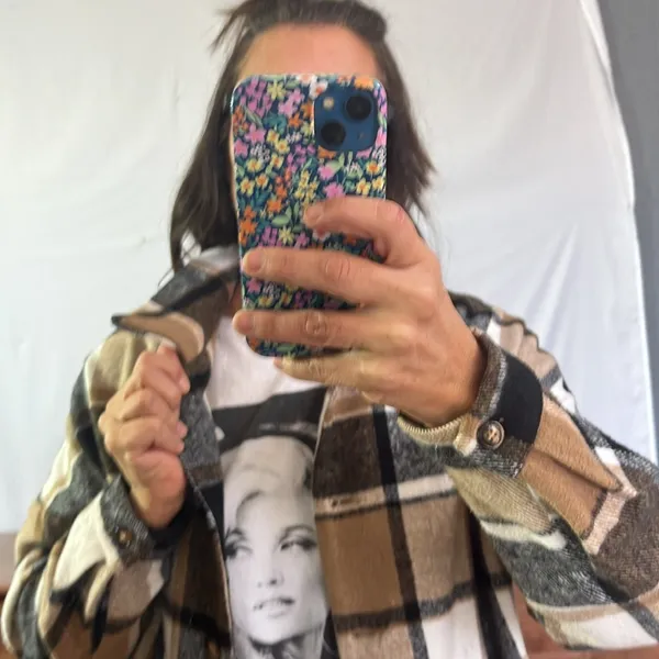 Flannel Shacket size SMALL. Tan - Image 7