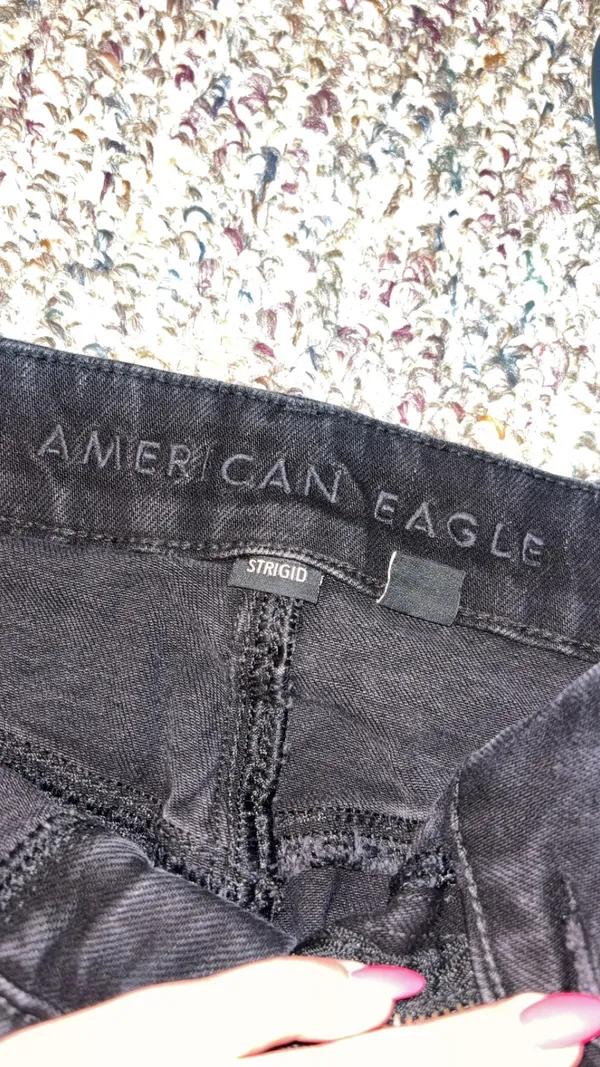 Black American Eagle Jeans Ripped - Image 2