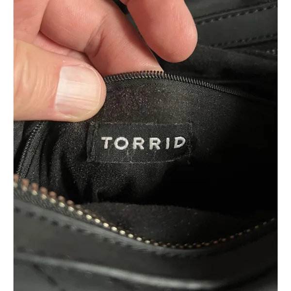 Torrid Satchel Bag Womens Large Black Faux Leather Chevron Zip Pockets Purse - Image 13