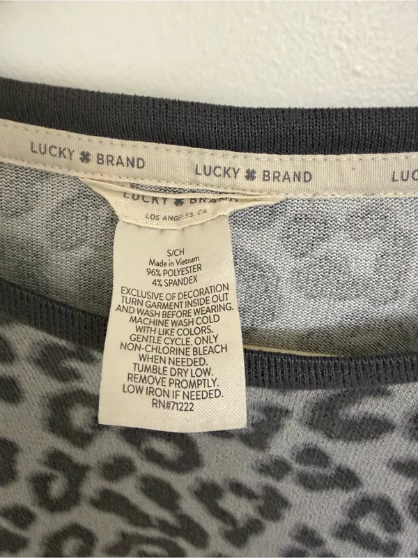 Lucky Brand Women's loungwear Grey Leopard Print Short Sleeve, Tank Top & Short - Image 3