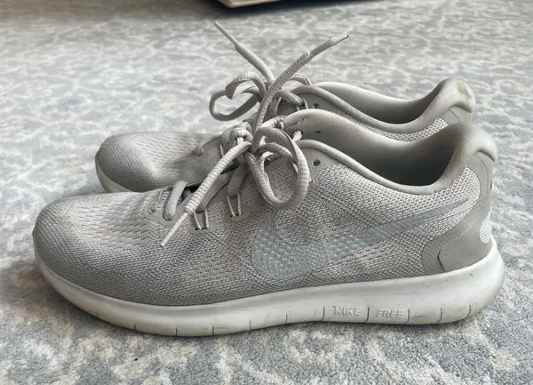 Nike Sneakers - Image 2
