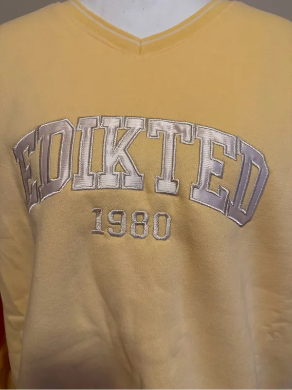 NWT Edikted oversized logo Crewneck sweatshirt size small - Image 6
