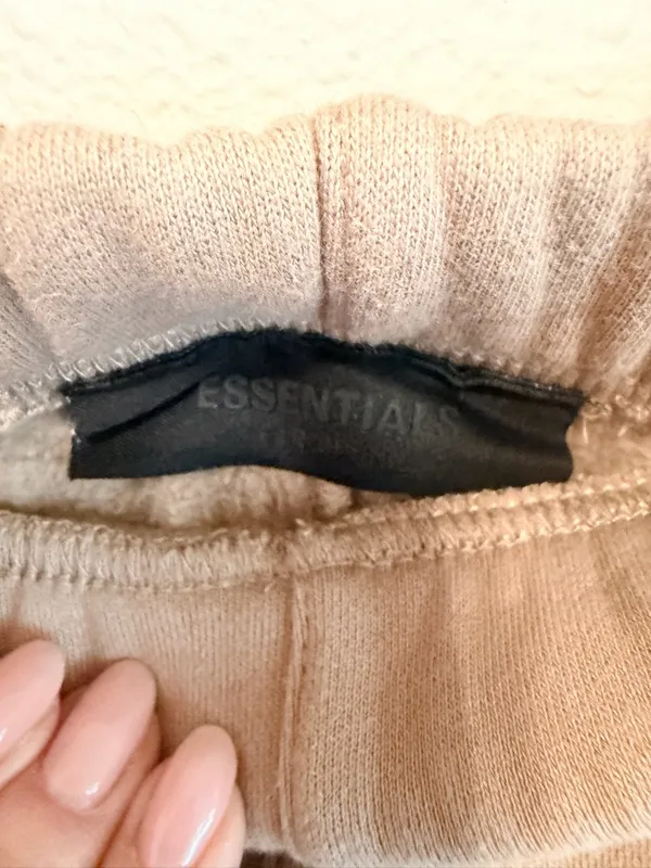 Fear of God Essential fleece Sweatpants color beige, straight leg size M Unisex - Image 11