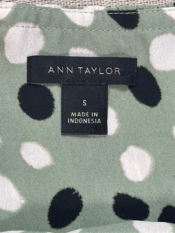 Ann Taylor | Green Dalmation Print Pleated Tank | Small - Image 6