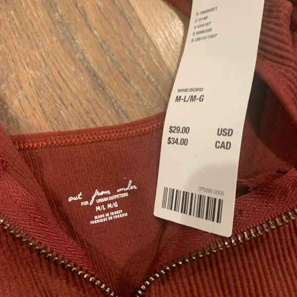 Urban Outfitters NWT Out From Under Wine Zipper Front Crop Top Size Large - Image 5