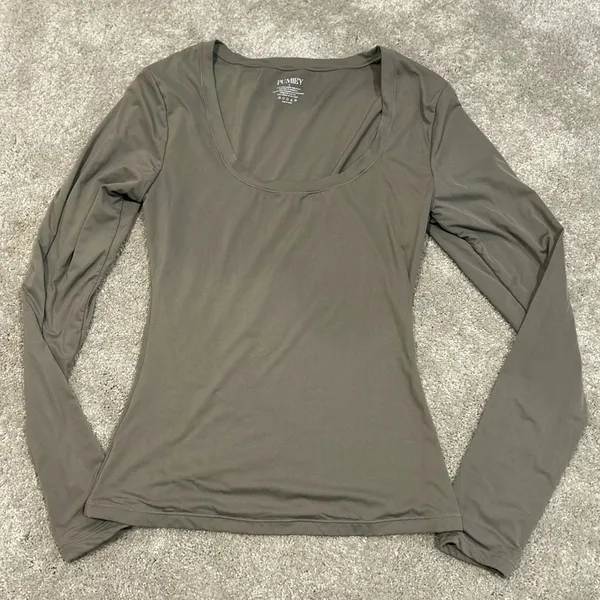 Pumiey Chic Gray Long Sleeve Women's Top Size Small Like New - Image 2