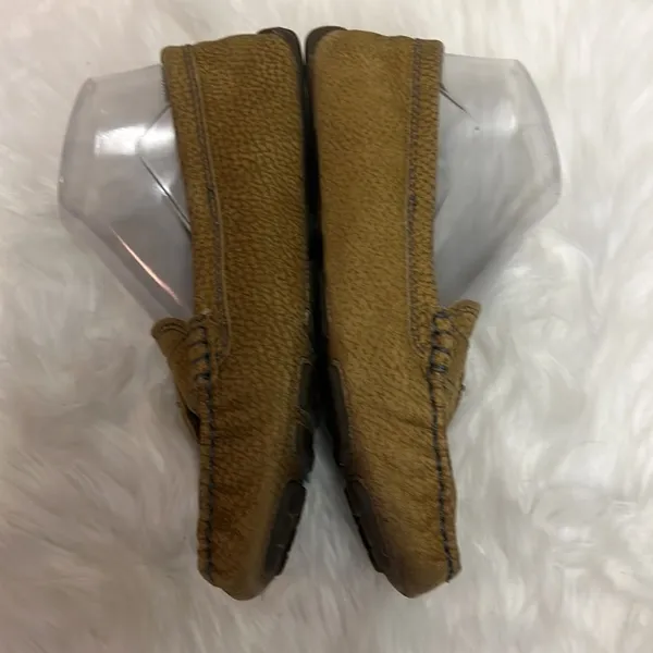 Ugg Australia Beige Fur‎ Lined Logo Buckle Loafer Size 7 A1 - Image 4