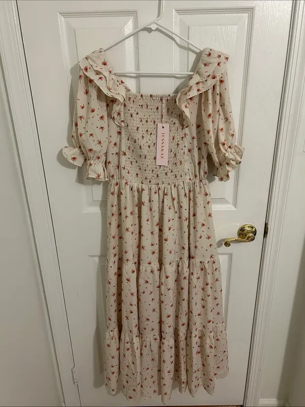 Jessakae Daydreamer Smocked Midi Dress In Cream Floral NWT Size Large - Image 6