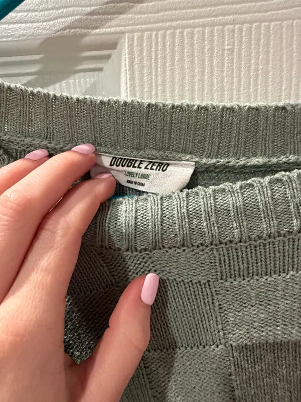 Double Zero Sweater Cropped Green - Image 2